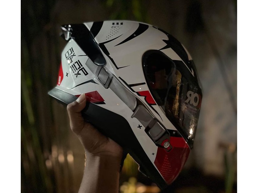 Vega helmet