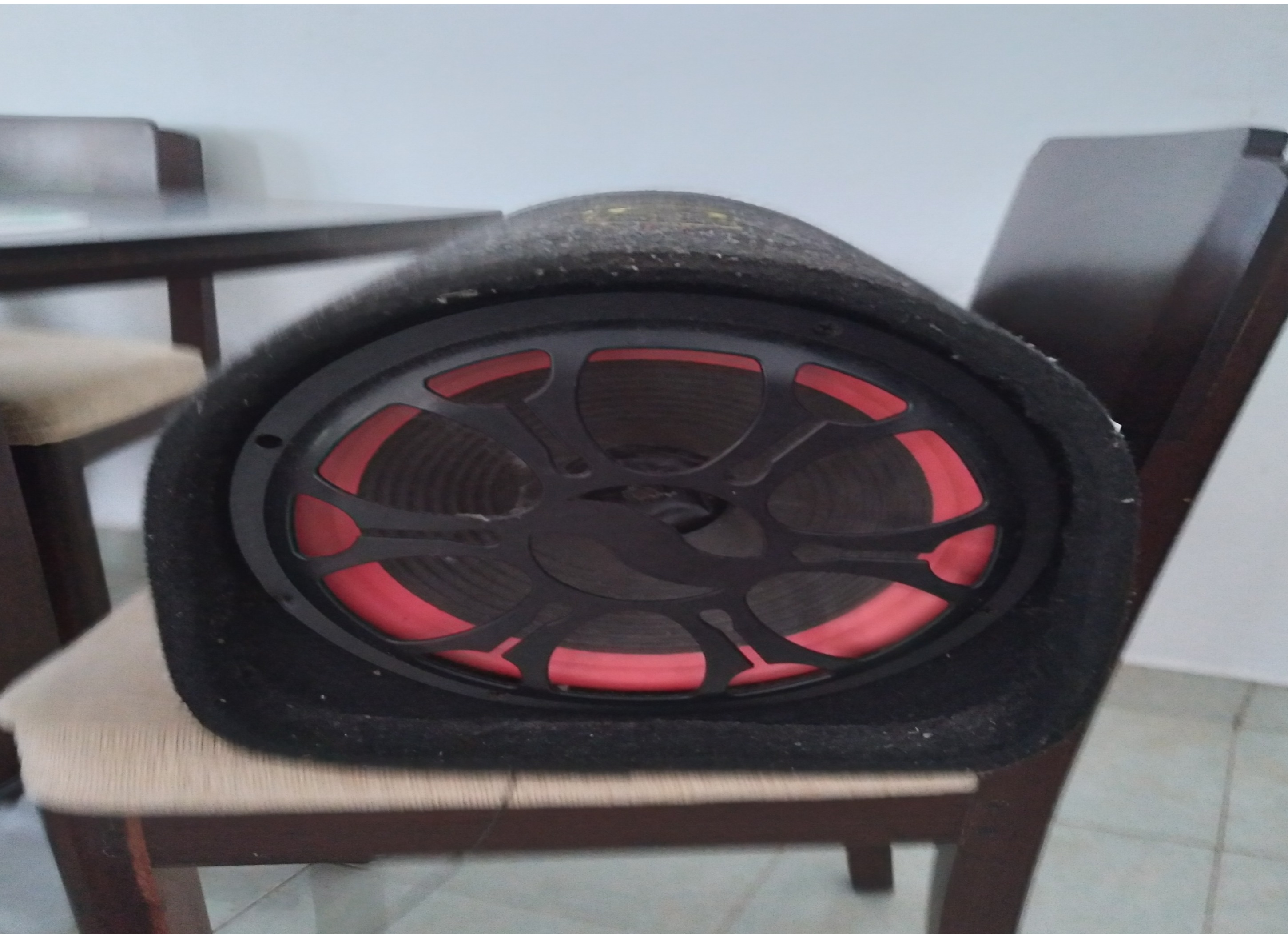 crown sub woofer