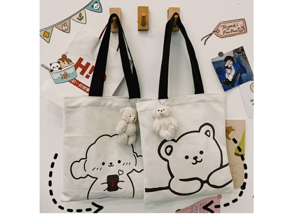 Tote bag