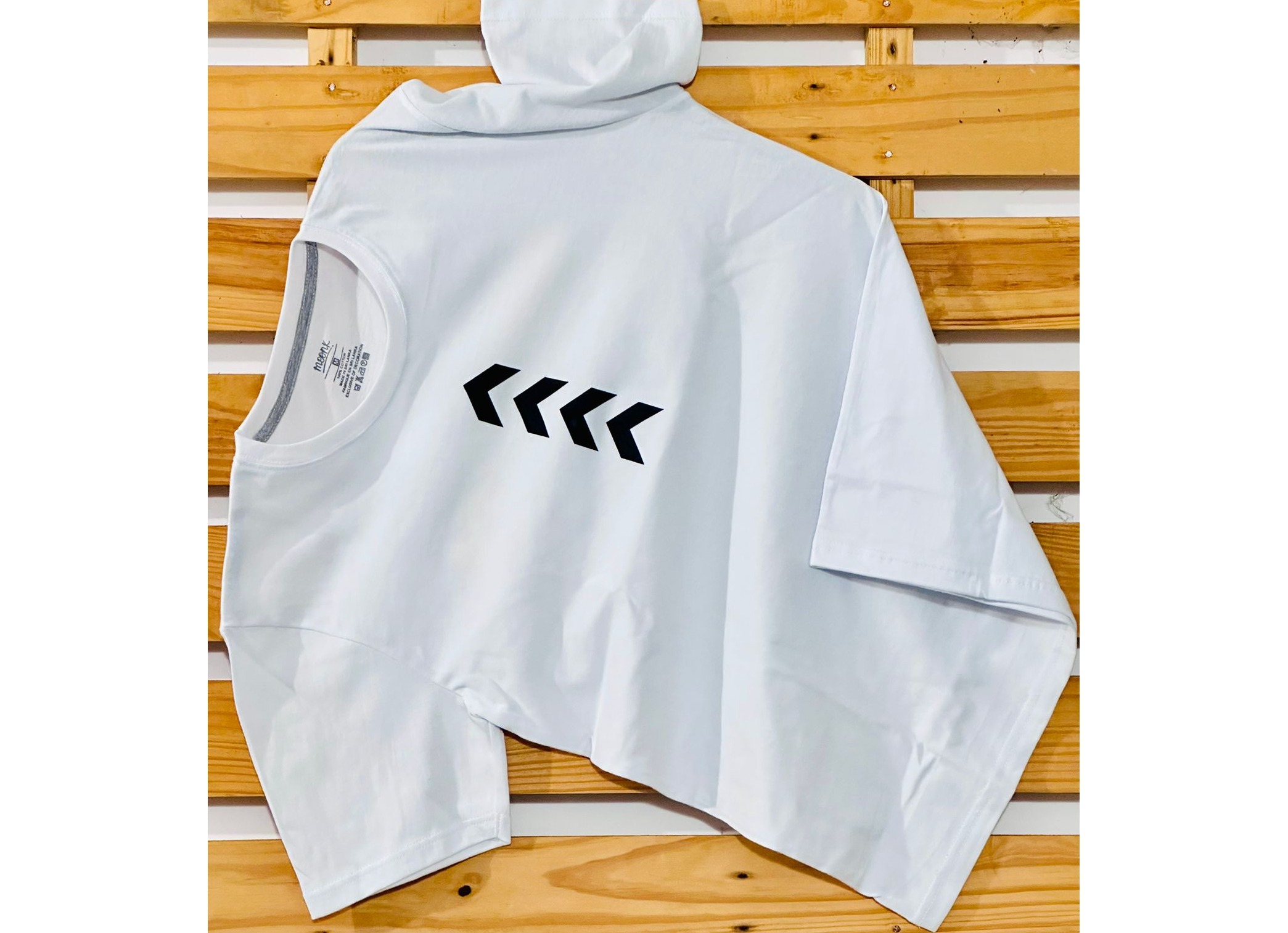 Non-Collar T-Shirt