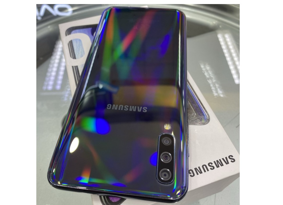 Samsung Galaxy A50 (Used)