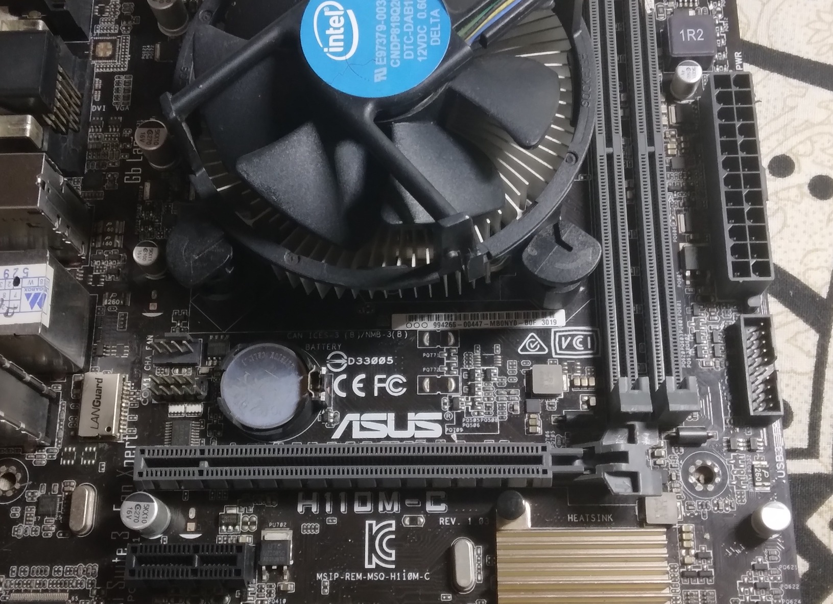 Asus h110m-c motherboard with intel i5 7400 processer and stock cooler