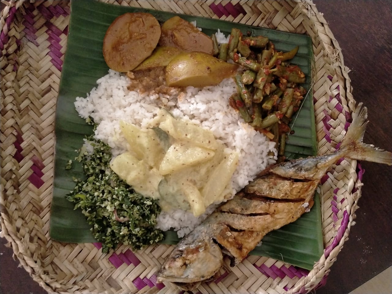 Rice n Curry (Fried Fish)