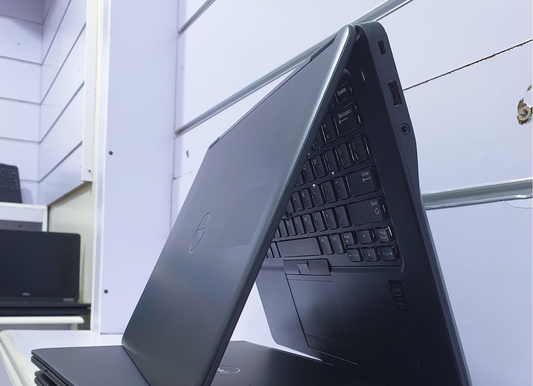 Dell Latitude 7450