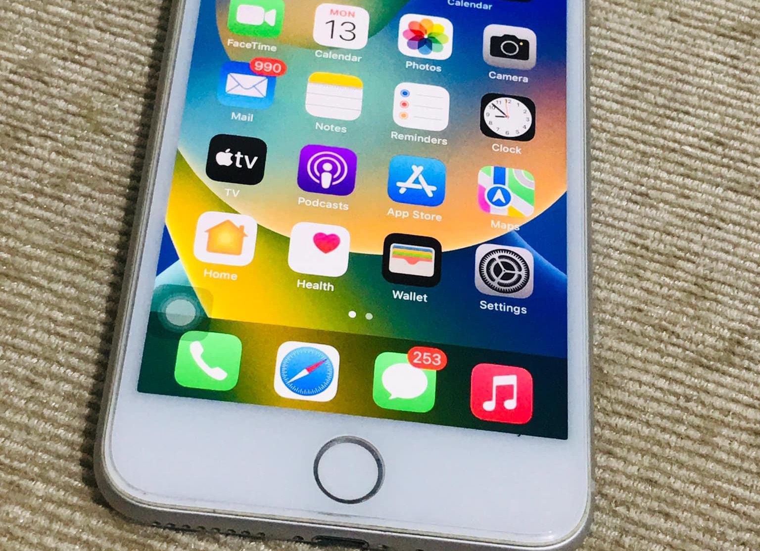 iPhone 8 Plus