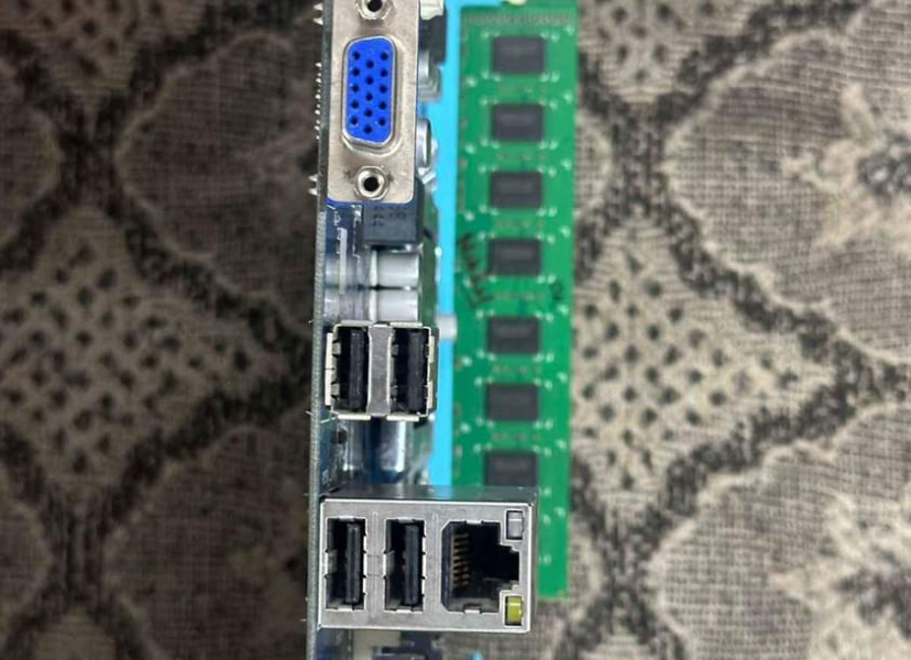 Gigabyte h61m-s1 motherboard