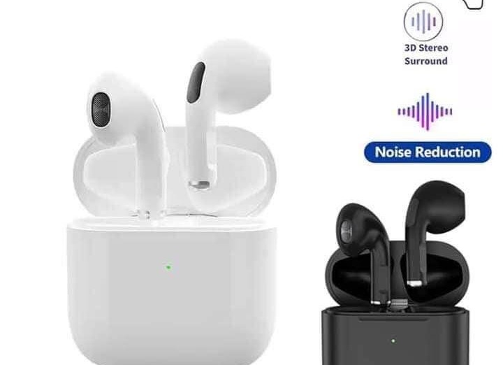 Bluetooth earbuds