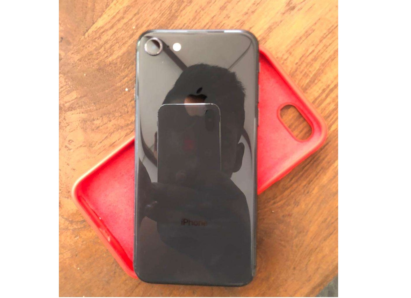 Apple 8 64GB (Used)