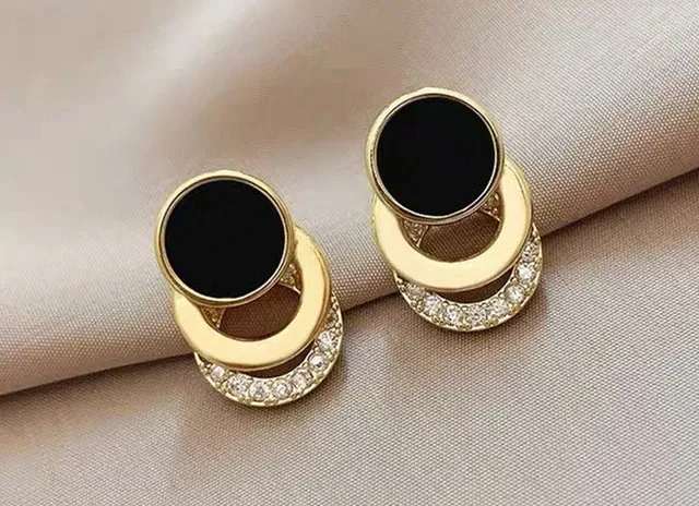 2024 New Fashion Round Earrings for Women Geometric Acrylic Crystal Stud Earrings Wedding Party Elegant Circle Charms Jewelry