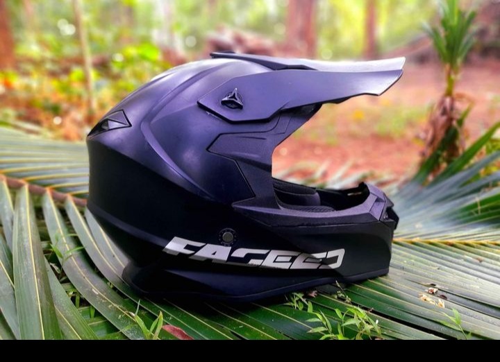 Full face helmet