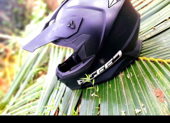 Full face helmet