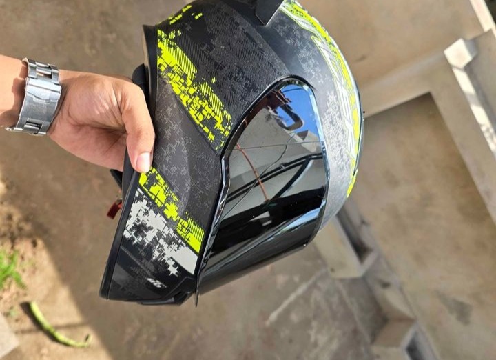 Racing helmet
