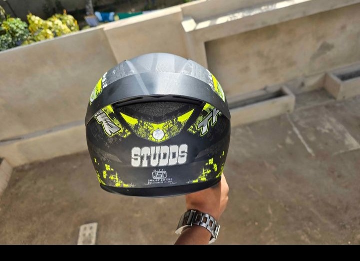 Racing helmet