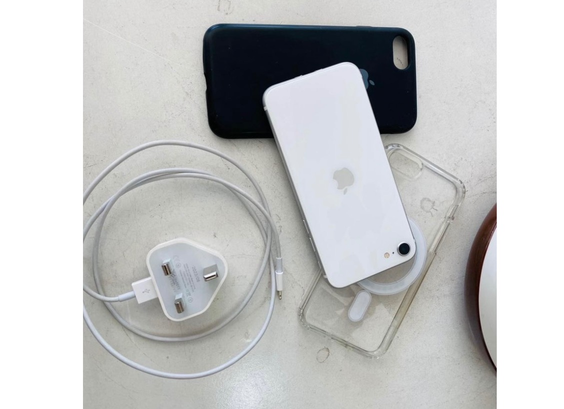 Apple se 2