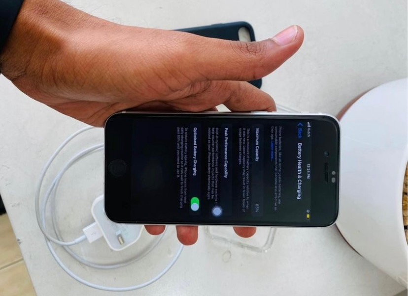 Apple se 2