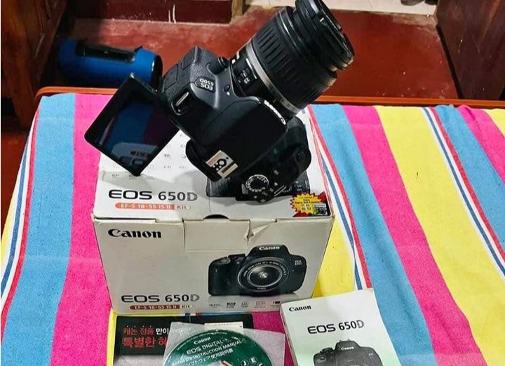 Canon 650 D camera