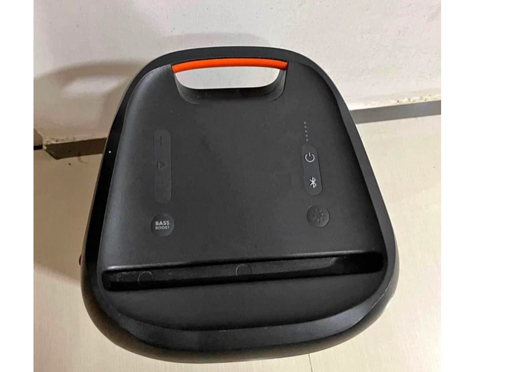 JBL party box