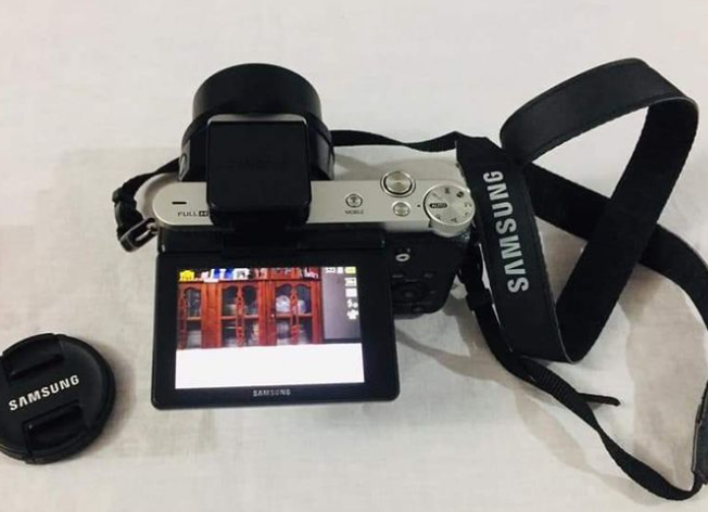Samsung nx 3000 camera for sale