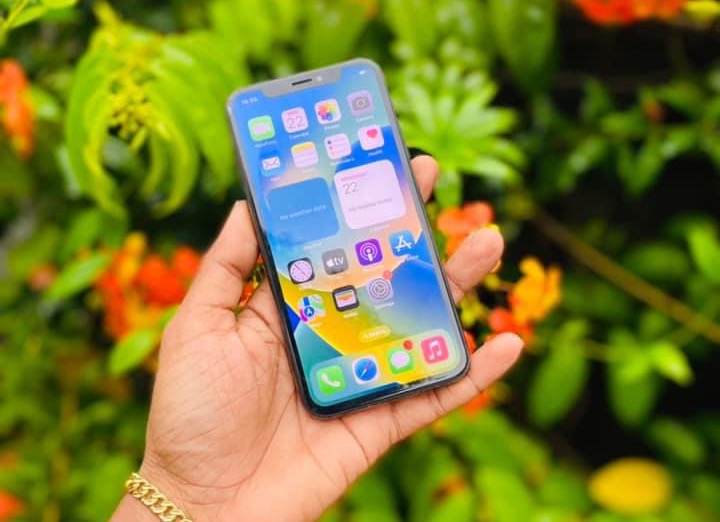 iPhone X
