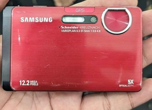 Samsung ST1 000 Digital Camera