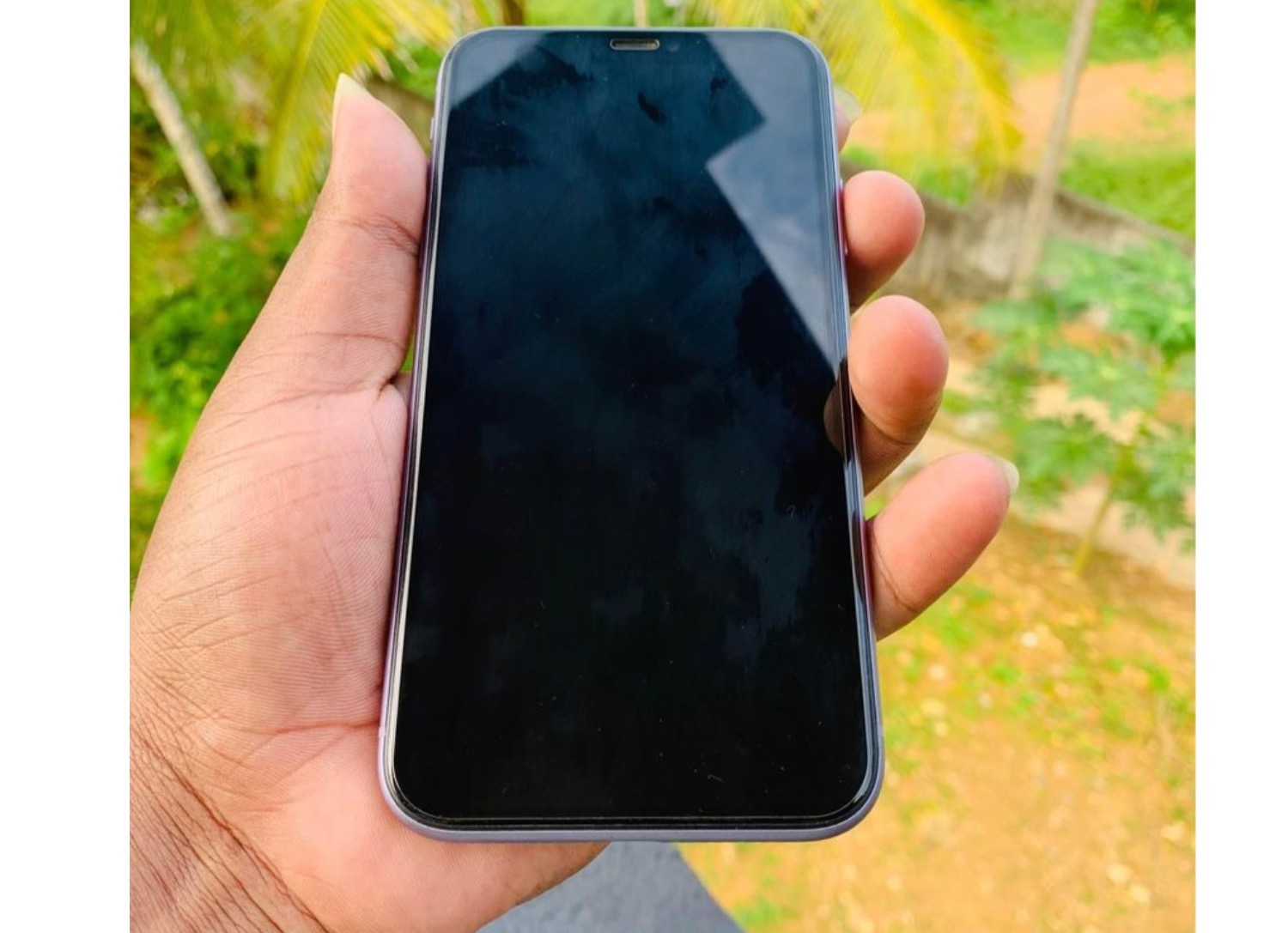 iPhone 11 for exchange with Laptop