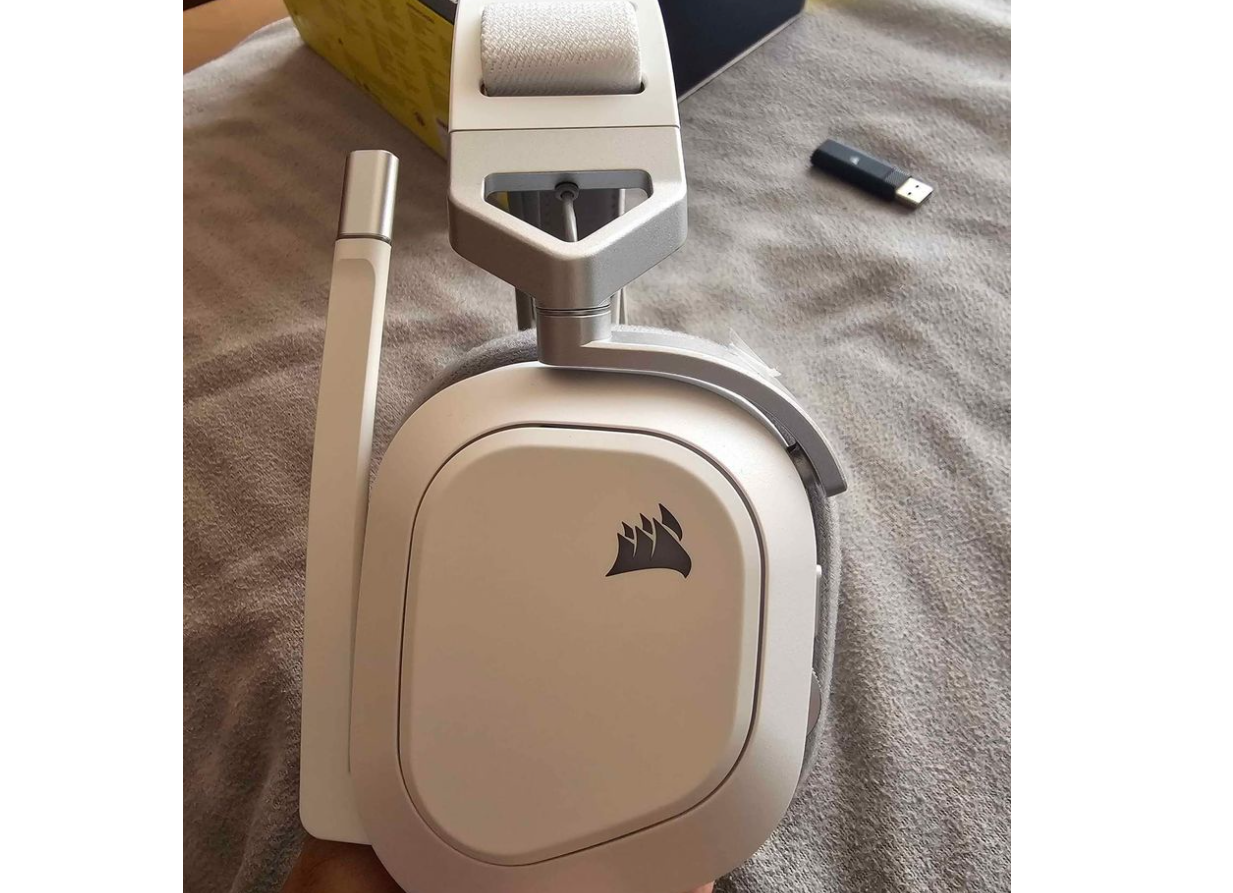 Corsair HS80 MAX Wireless Gaming Headset