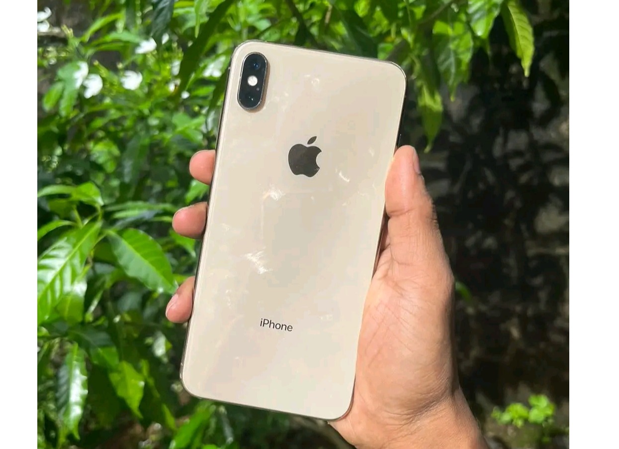 Iphone XS Max (Used)