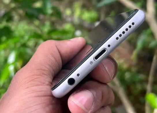 Iphone 6s (Used)