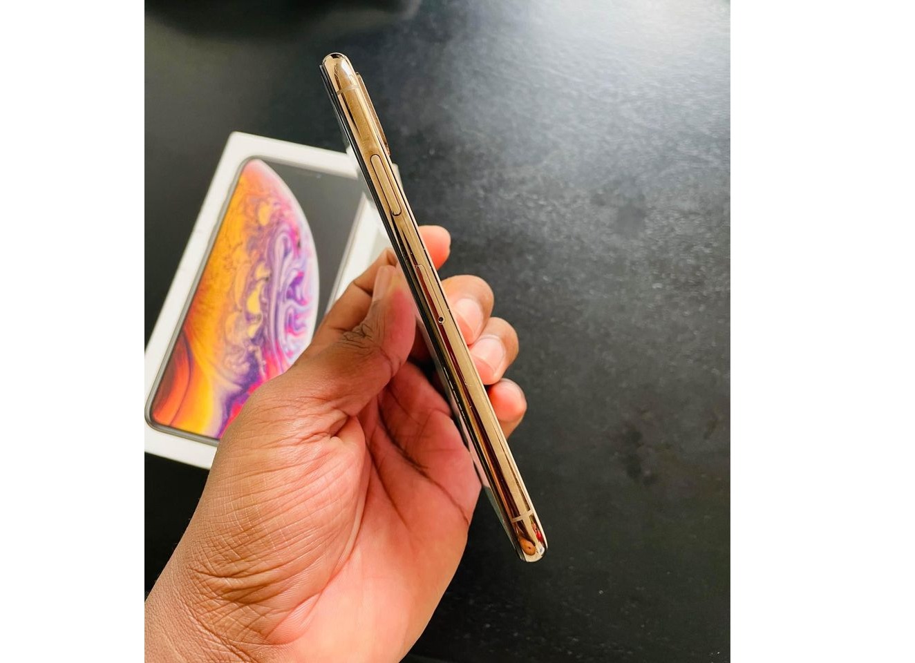 iPhone Xs 64GB Gold Colour