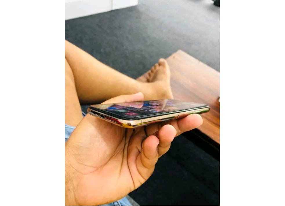 iPhone XS