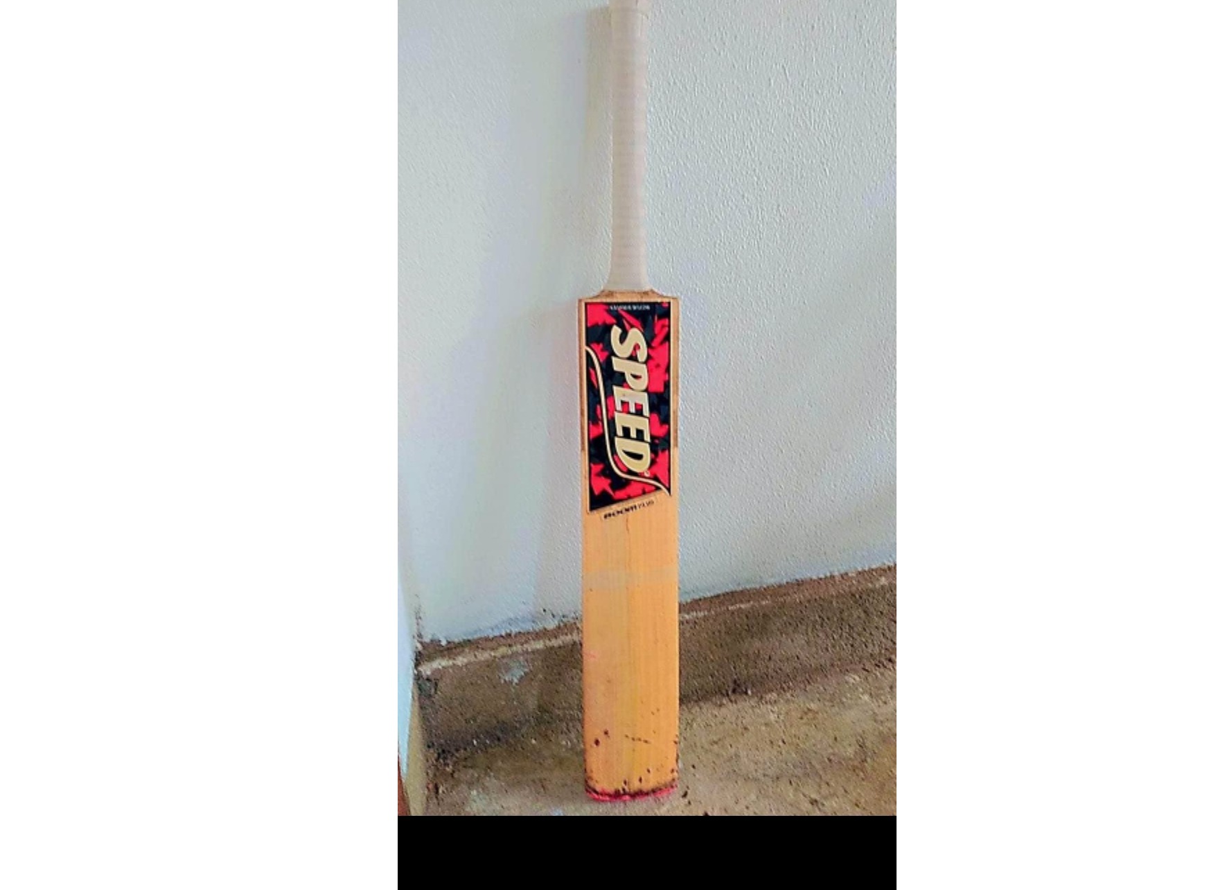 Cricket bat