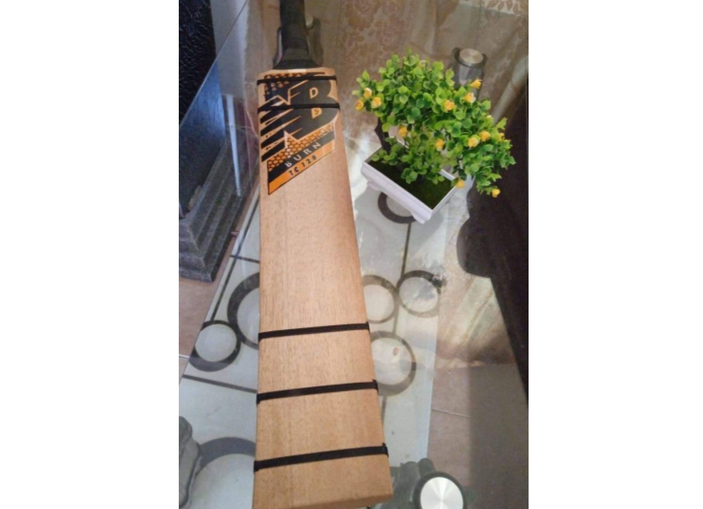 Cricket bat