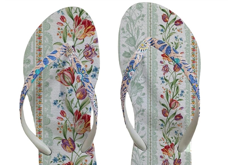 Woman slippers
