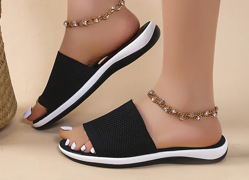Slippers for woman