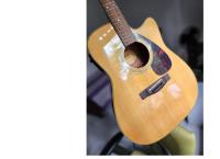 Yamaha FX370C Electric Acoustic Guitar