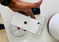 Apple se 2