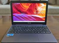 Asus Vivobook Laptop