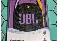 JBL blutooth speaker.