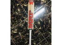 Cricket bat