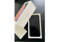 iPhone Xs 64GB Gold Colour